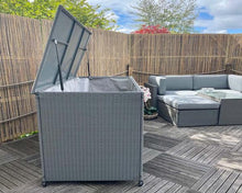 Load image into Gallery viewer, Rome cushion box- Grey