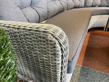 Load image into Gallery viewer, The Valletta High Back Dining Set Hydraulic Table